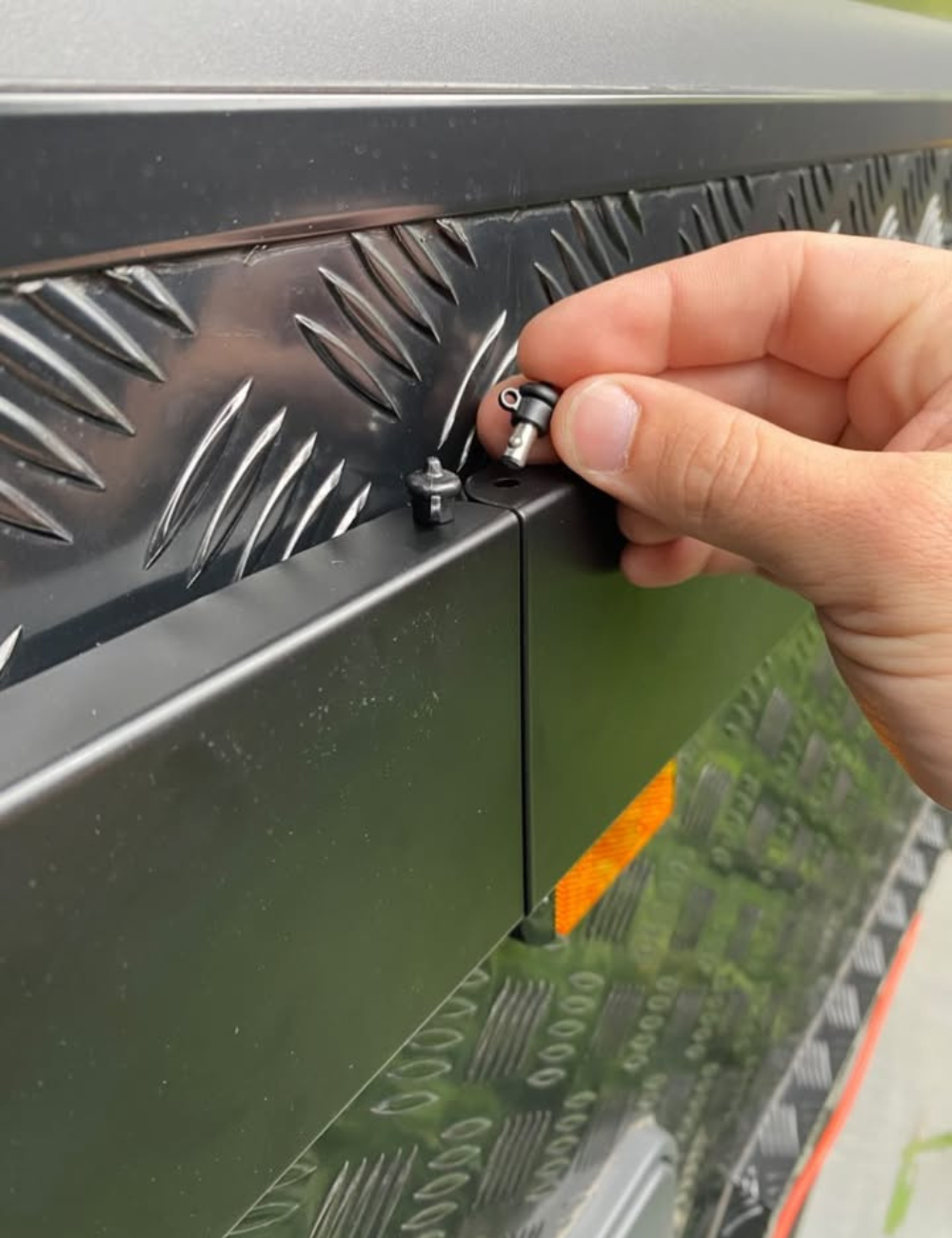 RV/Caravan Mounted Drying Rack - Foldable Indoor and Outdoor